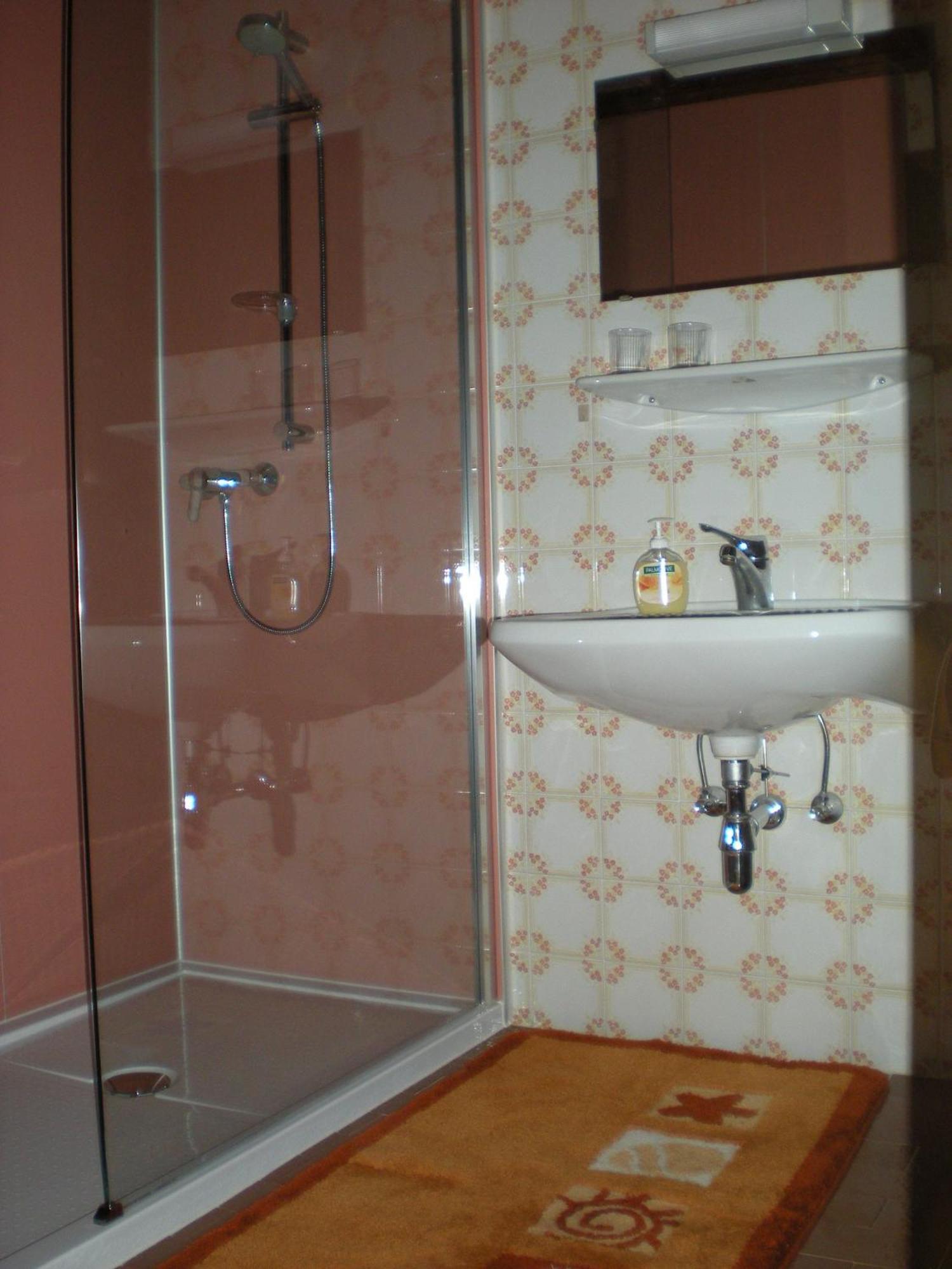 Haus Schwaighofer Apartment Neukirchen am Großvenediger Стая снимка