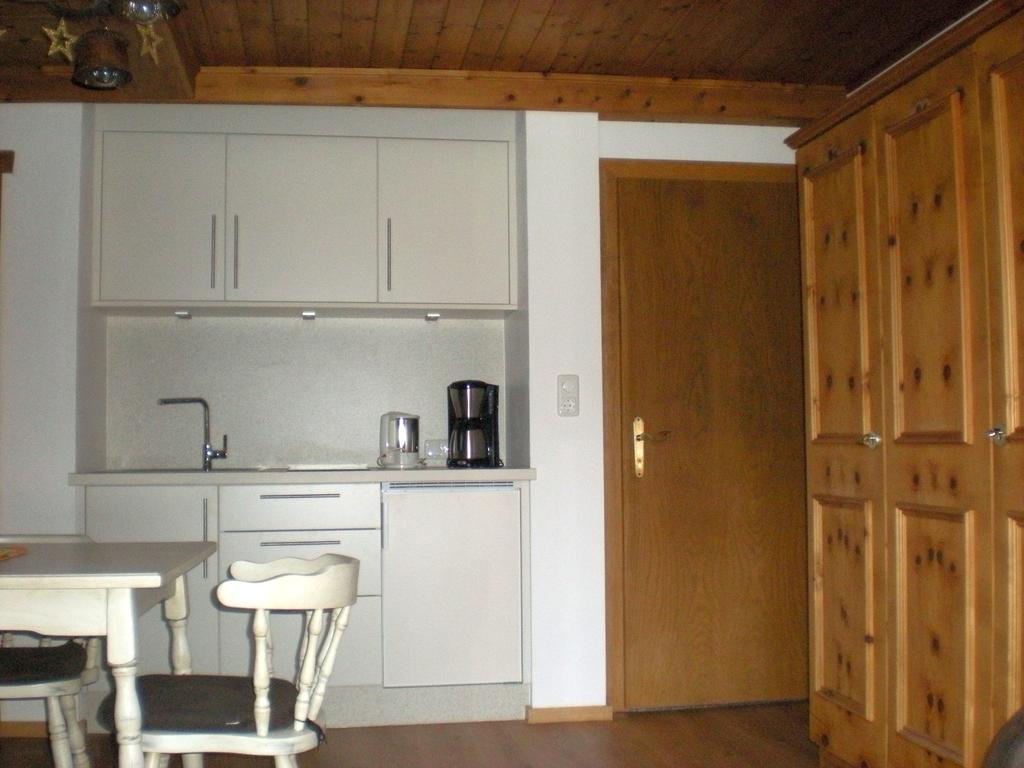 Haus Schwaighofer Apartment Neukirchen am Großvenediger Екстериор снимка